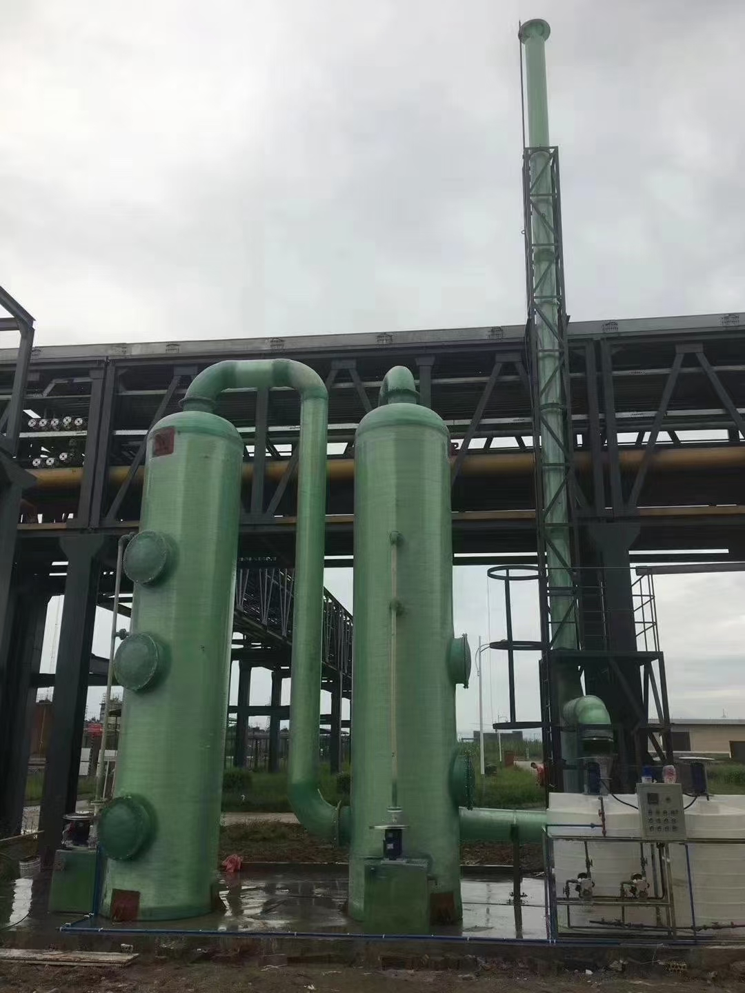 東臺濕法玻璃鋼脫硫塔工程施工廠家-加工安裝定做